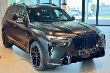 BMW X7 xDrive40d Czarny mat dostępne od ręki w salonie BMW Bońkowscy
